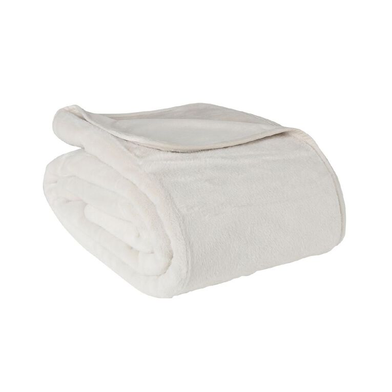 Living & Co Milky Faux Fur Blanket Natural Queen, , hi-res