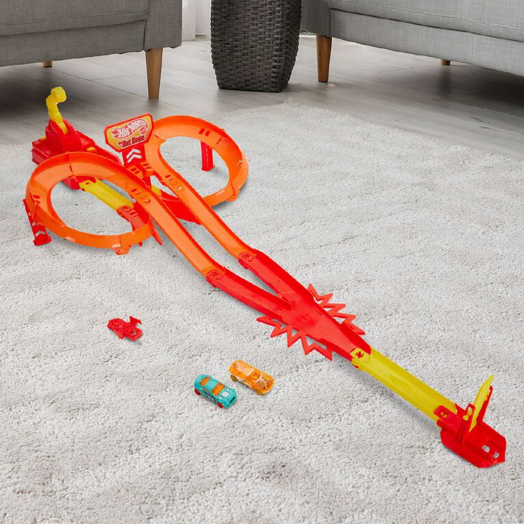 Hot Wheels Ultra Hots Crash Frenzy Speedway, , hi-res