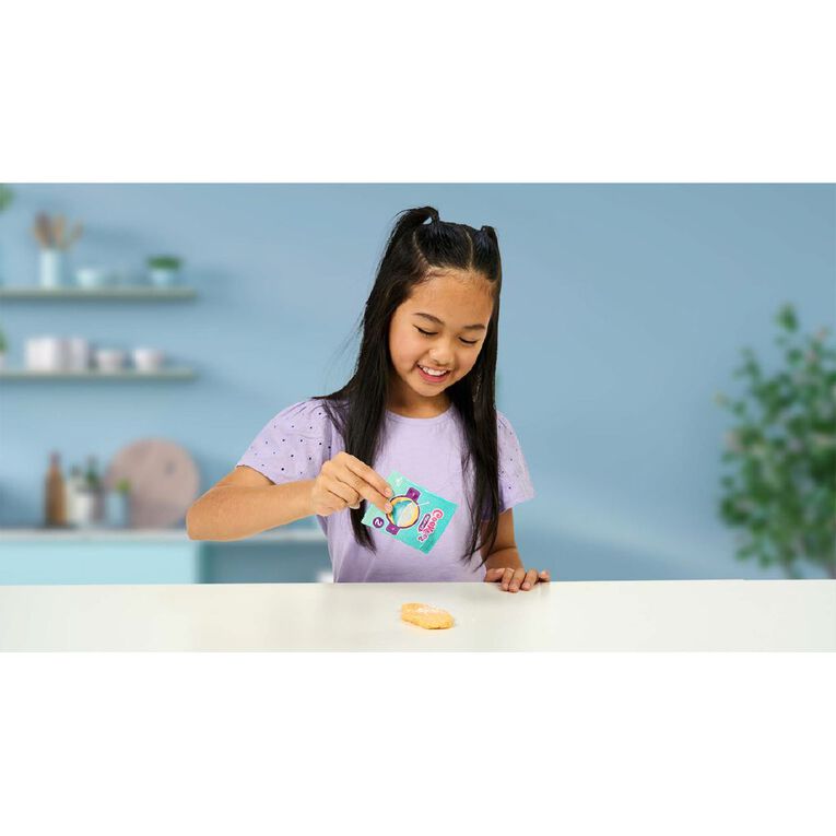 Cookeez Makery Little Bakes Oven Playset, , hi-res