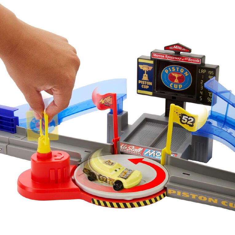 Cars Large Piston Cup Stunt Trackset, , hi-res