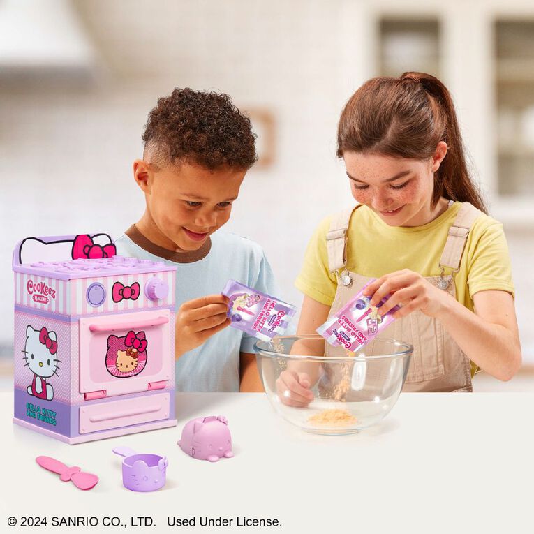 Cookeez Hello Kitty Makery Oven Playset, , hi-res