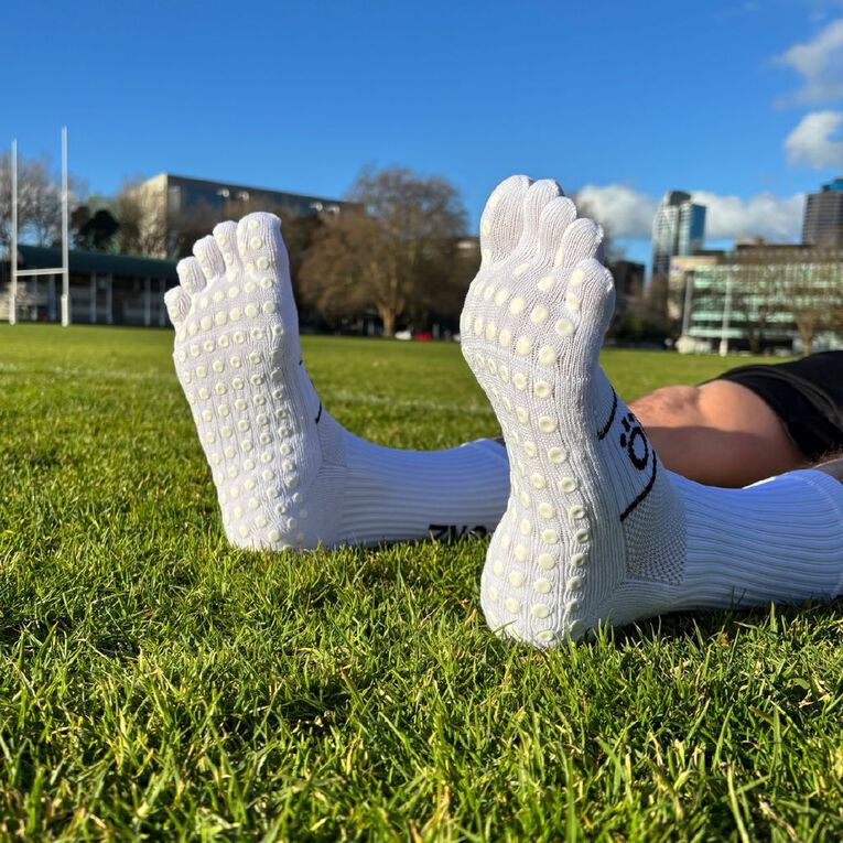 ONZ 5-Toe Grip Socks White Small, White, hi-res