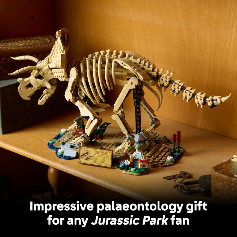 LEGO Jurassic World Dinosaur Fossils Triceratops 77985, , hi-res