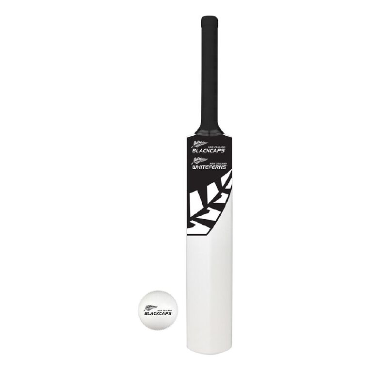 New Zealand Cricket Plastic Cricket Bat and Ball Size 2, , hi-res