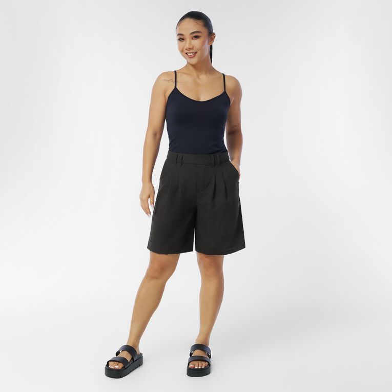 H&H Women's Mid Thigh Pleat Front Shorts, Black, hi-res