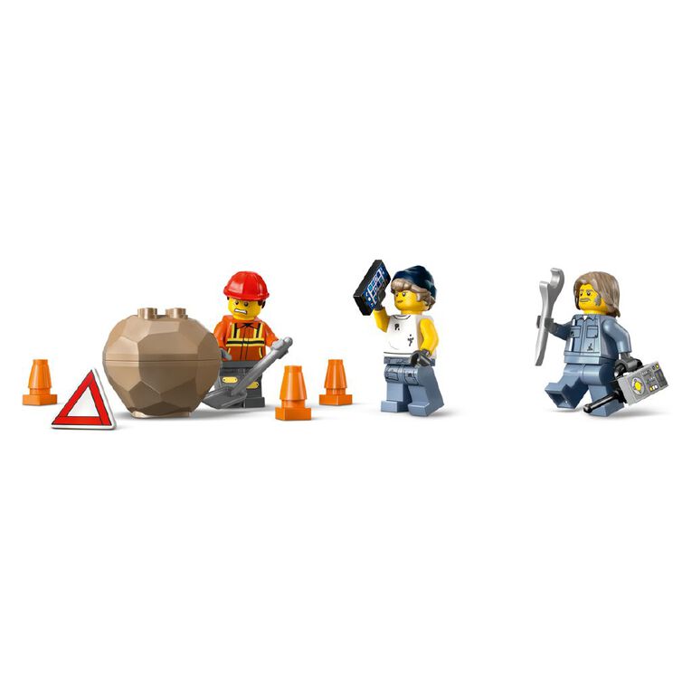 LEGO CITY Heavy Duty Recovery Tow Truck with Crane 60467, , hi-res
