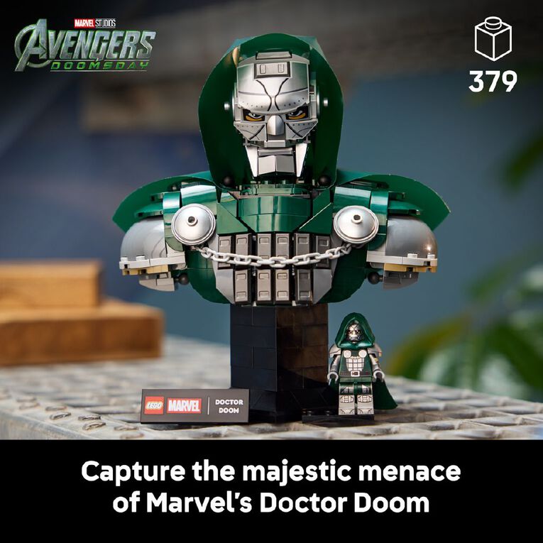 LEGO Super Heroes Doctor Doom Bust 76345, , hi-res