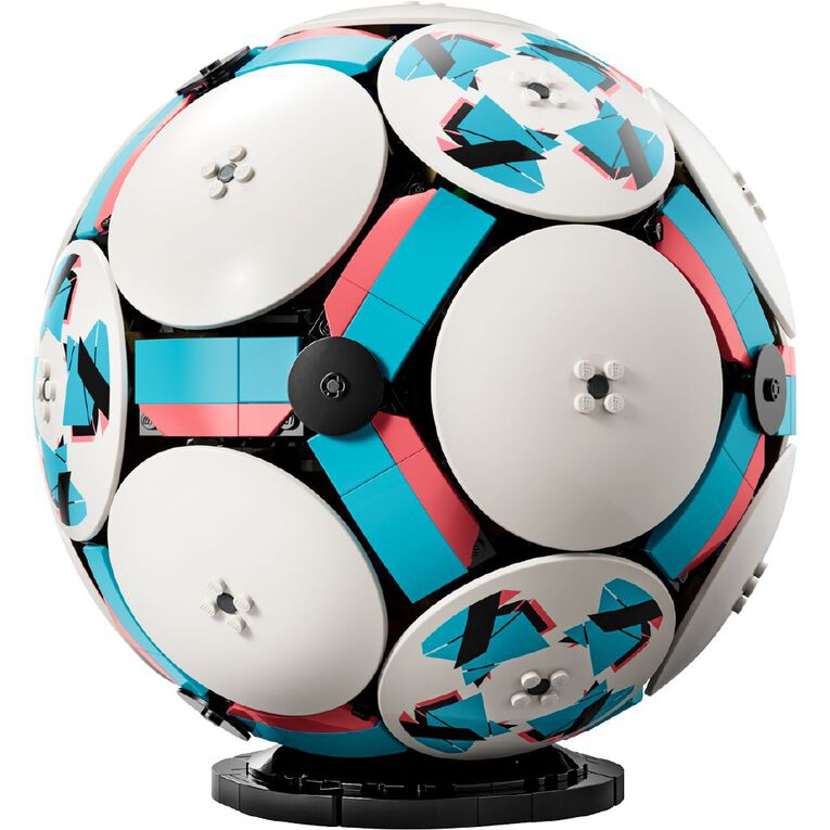 LEGO Editions Sports Edition Football 43019, , hi-res