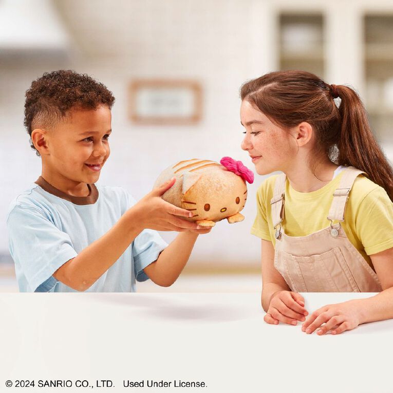 Cookeez Hello Kitty Makery Oven Playset, , hi-res