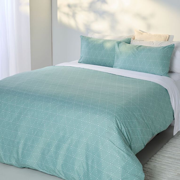 Living & Co Microfibre Duvet Cover Set Stella Green Double, Green, hi-res