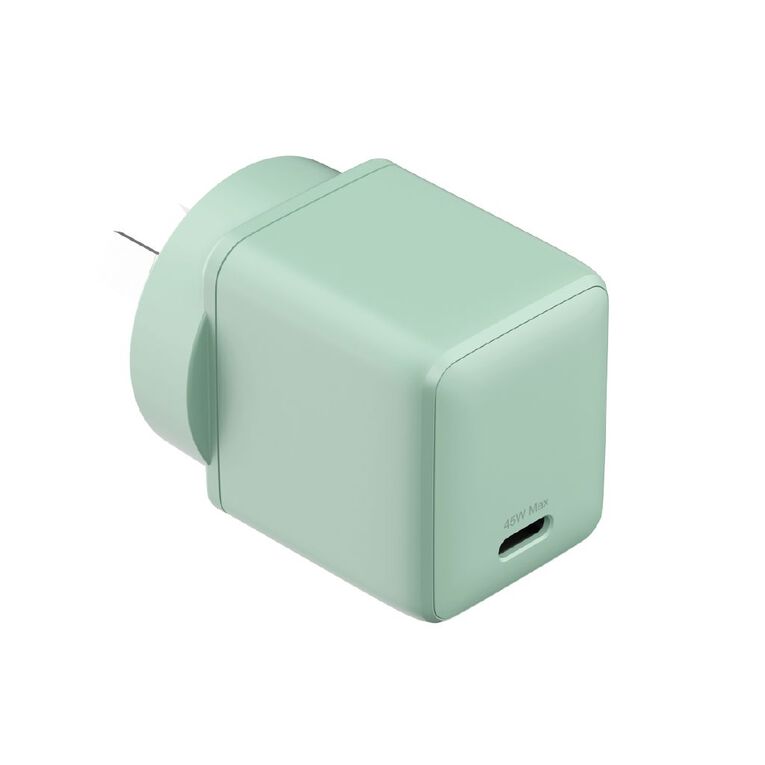 Tech.Inc 3in1 Charge Pack with Cable Charger Wireless Power Bank Green, , hi-res