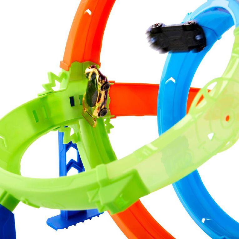 Hot Wheels Stunt Tracks Rapid Blast & Crash Trackset, , hi-res
