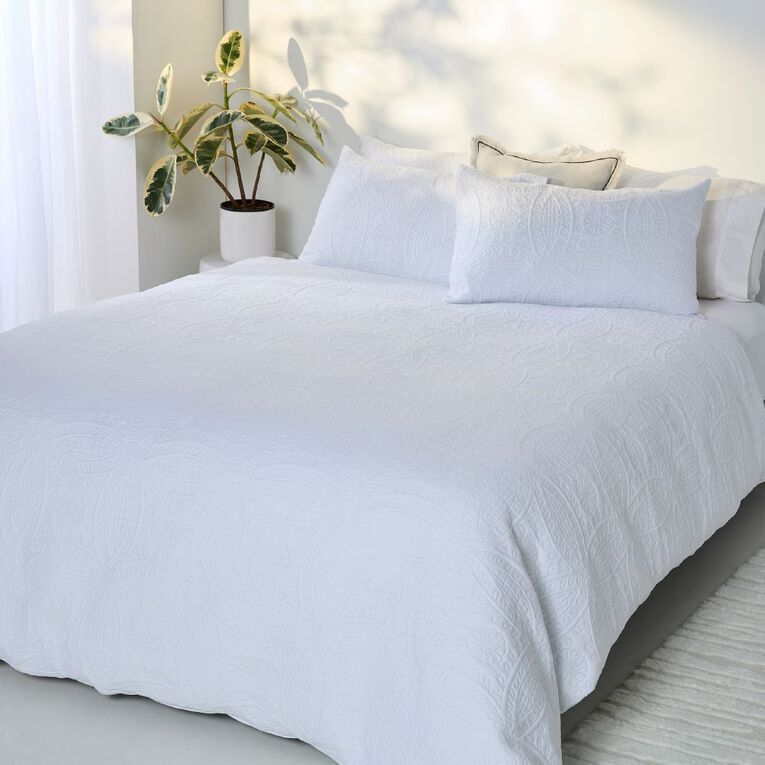 Living & Co Duvet Cover Set Cairo Embossed Queen, , hi-res