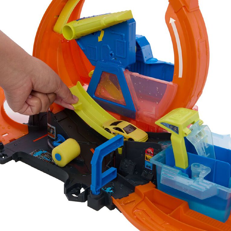Hot Wheels City Mega Car Wash Playset, , hi-res