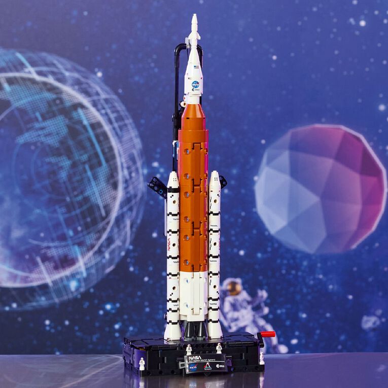 LEGO Technic NASA Artemis Space Launch System Rocket 42221, , hi-res