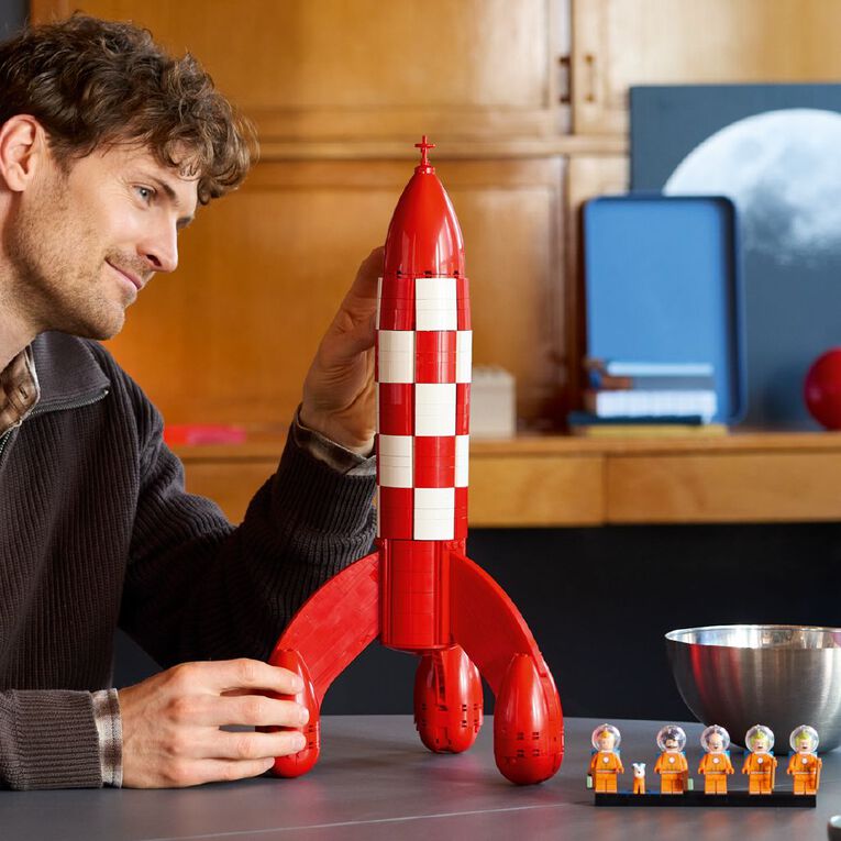 LEGO IDEAS Tintin Moon Rocket 21367, , hi-res