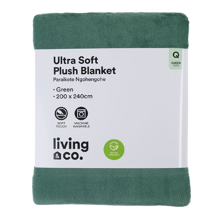 Living & Co Ultra Soft Plush Blanket Green Queen, , hi-res