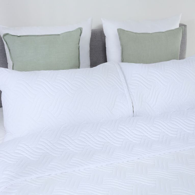 Living & Co 3 Piece Comforter Set Pinsonic Wave White Queen, White, hi-res
