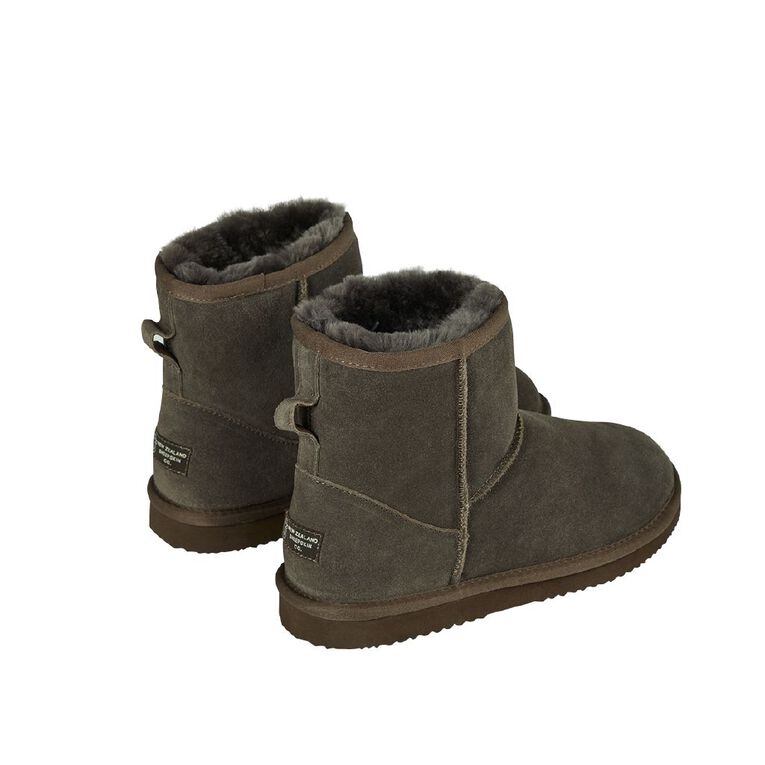 NEW ZEALAND SHEEPSKIN CO. Women's Sheepskin Lined Slipper Ankle Boots, Brown Dark, hi-res