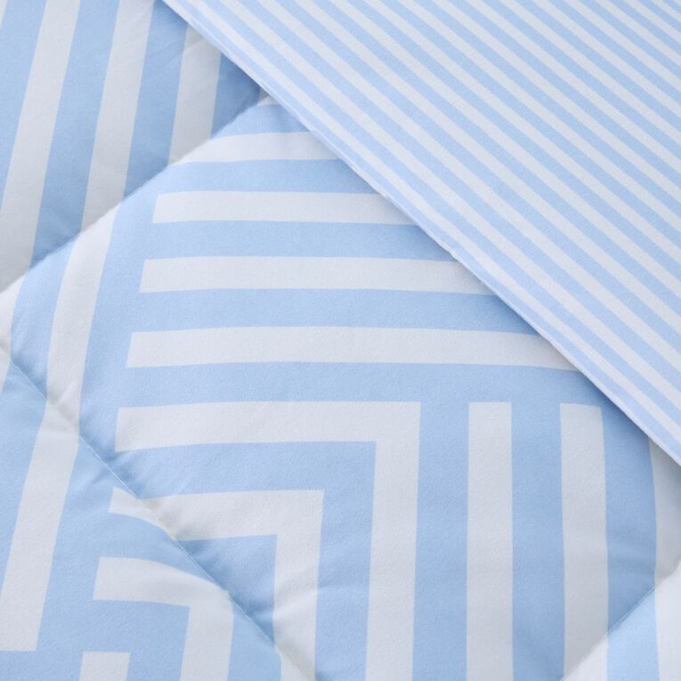 Living & Co 3 Piece Comforter Set Chevron Blue King, Blue, hi-res
