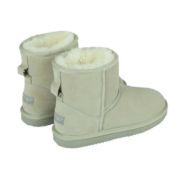 NEW ZEALAND SHEEPSKIN CO. Women's Sheepskin Lined Slipper Boots BOX, Grey Mid, hi-res