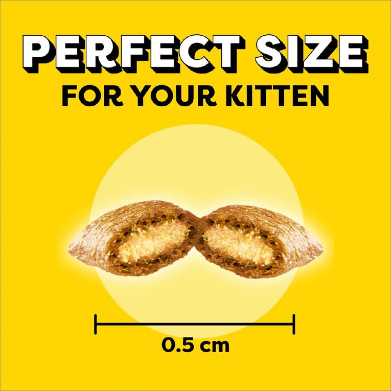 Temptations Kitten Cat Treats Chicken & Dairy 180g, , hi-res