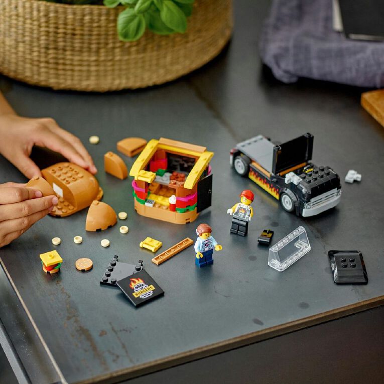LEGO CITY Burger Truck 60404, , hi-res
