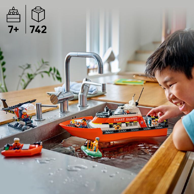LEGO CITY Coast Guard Rescue Boat & Helicopter 60504, , hi-res