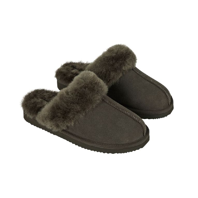 NEW ZEALAND SHEEPSKIN CO. Women's Sheepskin Lined Slipper Scuff BOX, Brown Dark, hi-res