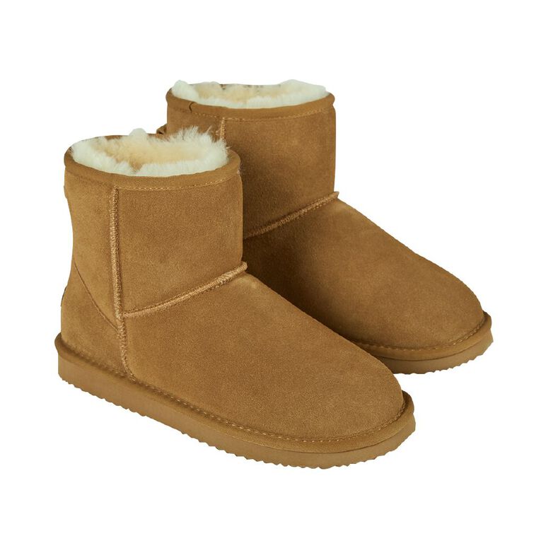 NEW ZEALAND SHEEPSKIN CO. Women's Sheepskin Lined Slipper Boots Box, Brown Light, hi-res