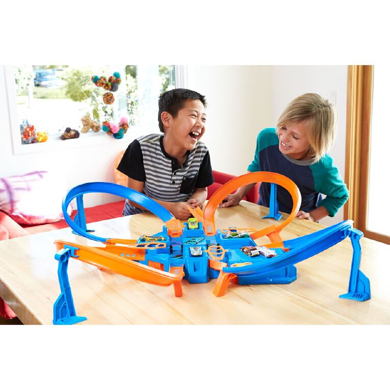 Hot Wheels Criss Cross Crash Trackset, , hi-res