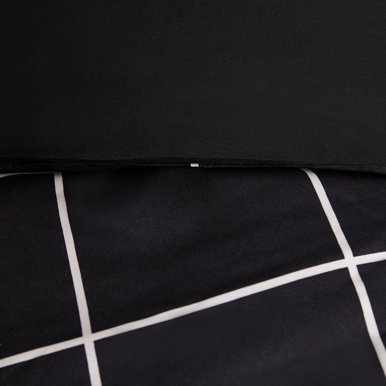 Living & Co Duvet Cover Set Check Black/White Double, Black/White, hi-res