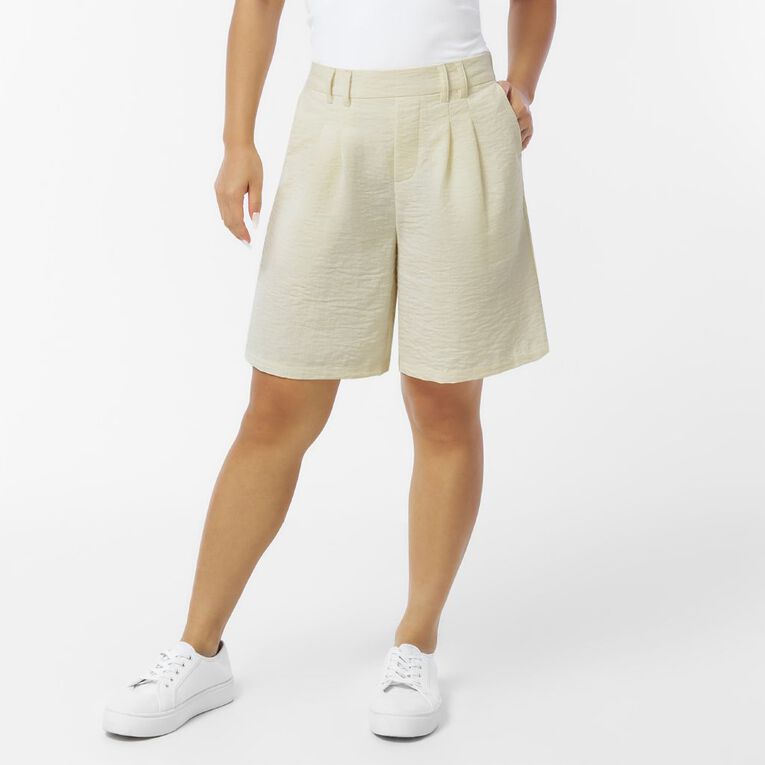 H&H Women's Mid Thigh Pleat Front Shorts, Cream, hi-res