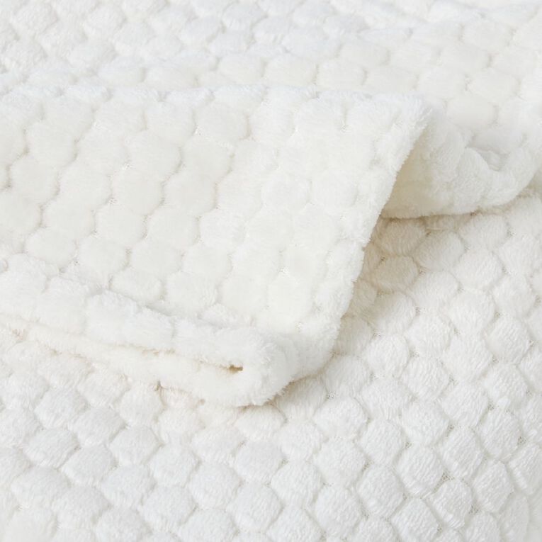 Living & Co Throw Honeycomb Cream 127cm x 152cm, , hi-res