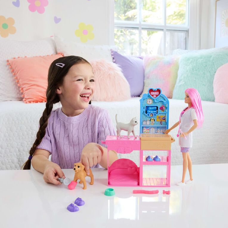 Barbie Fast Cast Clinic Playset, , hi-res