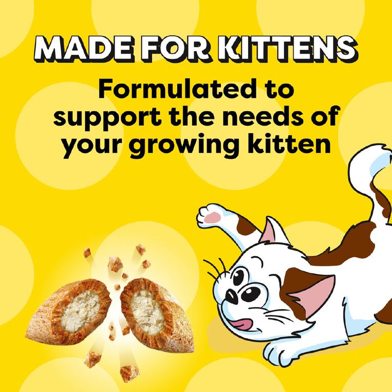 Temptations Kitten Cat Treats Chicken & Dairy 180g, , hi-res