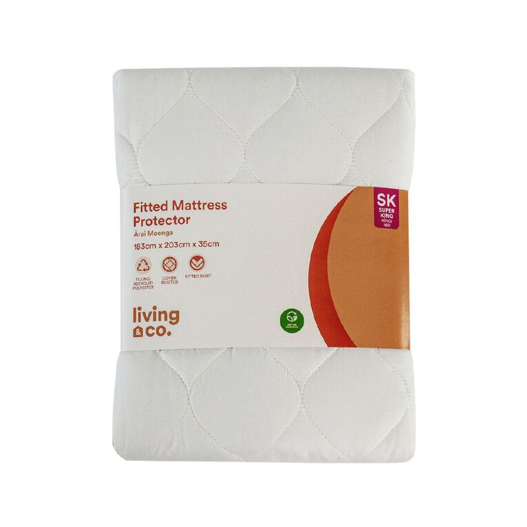 Living & Co Mattress Protector Microfibre Fitted White Double, White, hi-res