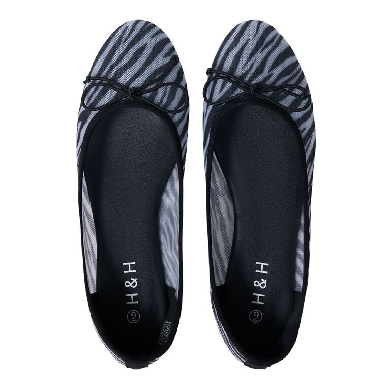 H&H Women's Zelda Ballet, Black/White, hi-res