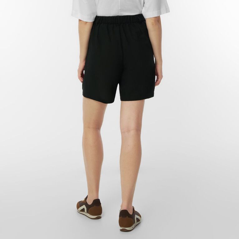 H&H Women's Mid Thigh Pleat Front Shorts, Black, hi-res