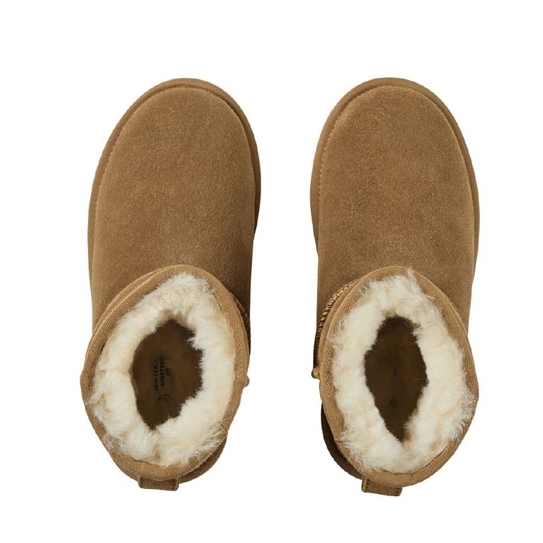NEW ZEALAND SHEEPSKIN CO. Senior Kids' Sheepskin Lined Boots Slippers, Brown Light, hi-res