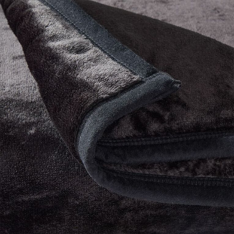 Living & Co 400gsm Mink Feel Blanket Black Queen, , hi-res