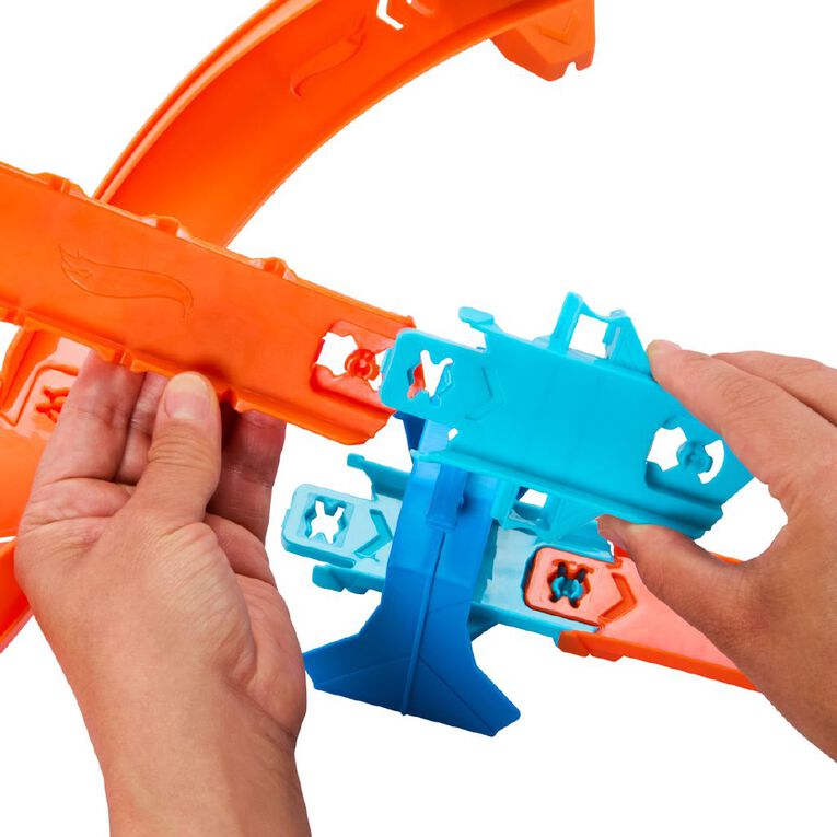 Hot Wheels Track Creator Motorised Jump Kit Trackset, , hi-res