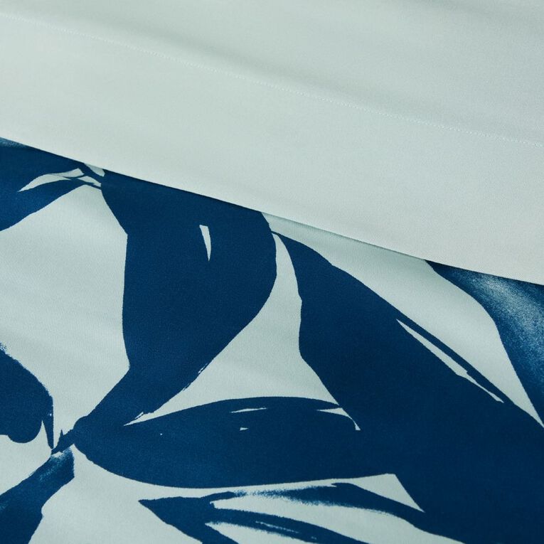 Living & Co 7 Piece Comforter Set Reversible Valencea Queen, , hi-res