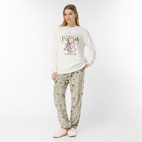 Winnie the Pooh Women's Coral Fleece Pyjama Set