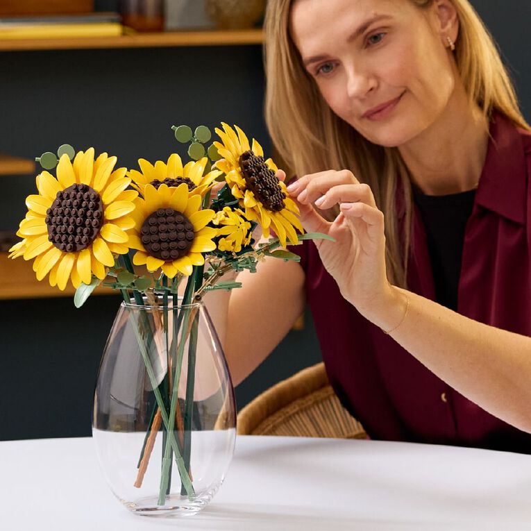 LEGO Botanicals Sunflower Bouquet 11502, , hi-res