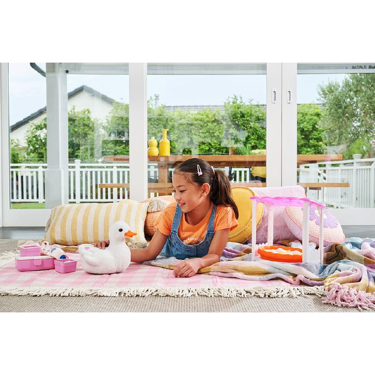 Zuru Pets Alive Mama Duck & Baby Surprise, , hi-res