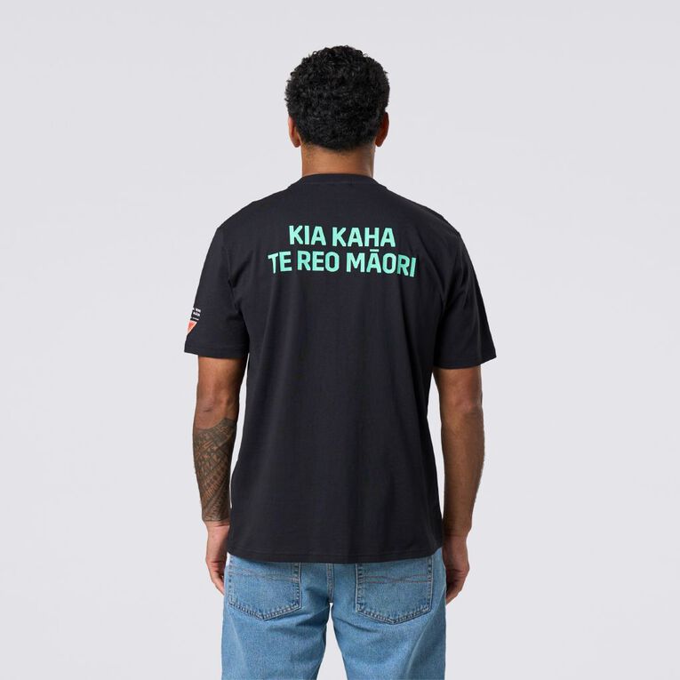 MLC Kia Kaha Te Reo Maori Tihate Pakeke, Pango, hi-res
