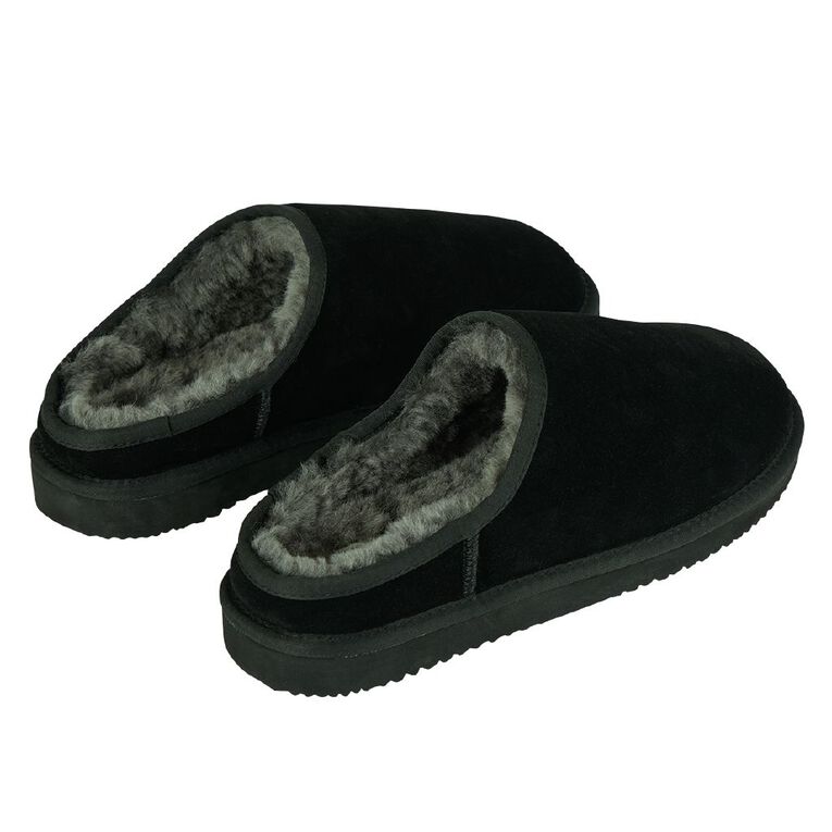 NEW ZEALAND SHEEPSKIN CO. Men's Sheepskin Lined Scuff Slippers, Black, hi-res