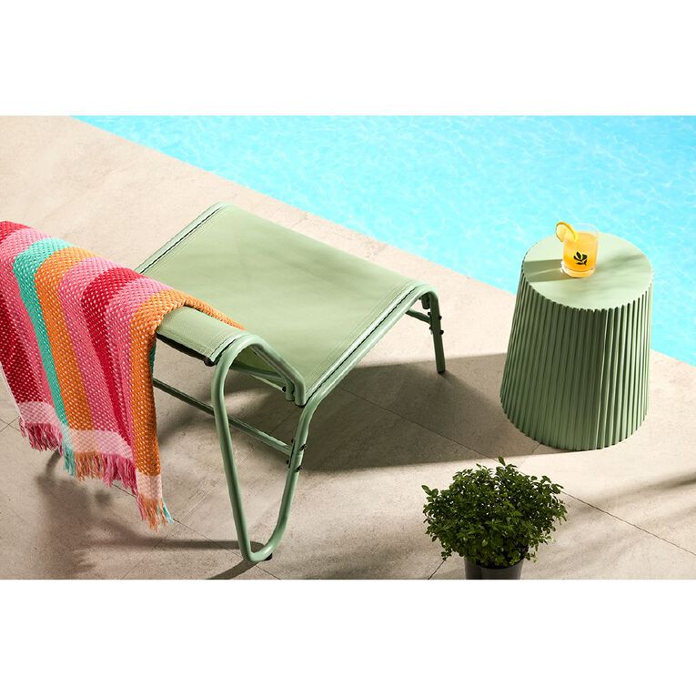 Living & Co Relaxa Chair, , hi-res