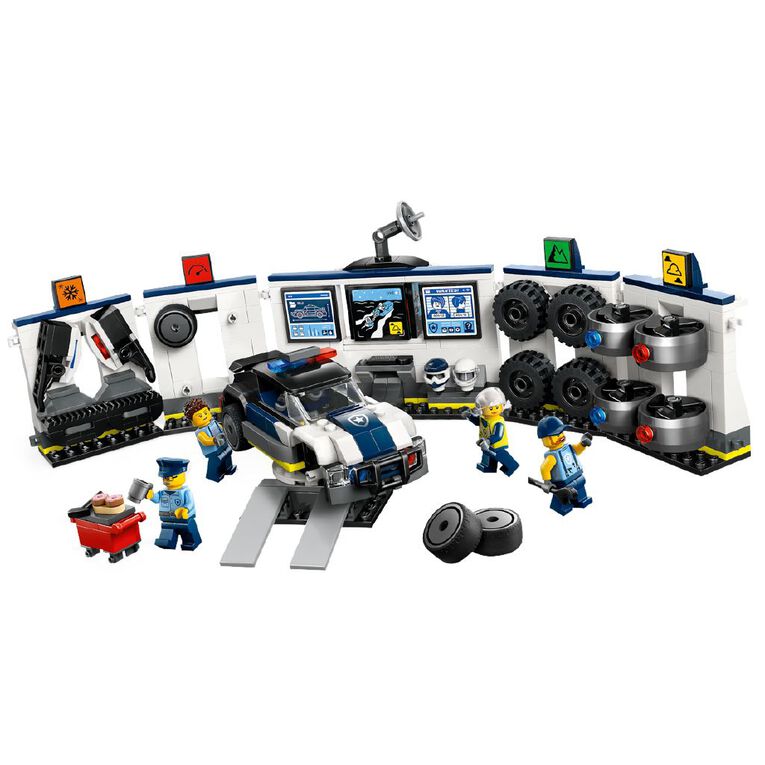LEGO CITY Heavy Duty Recovery Tow Truck with Crane 60467, , hi-res